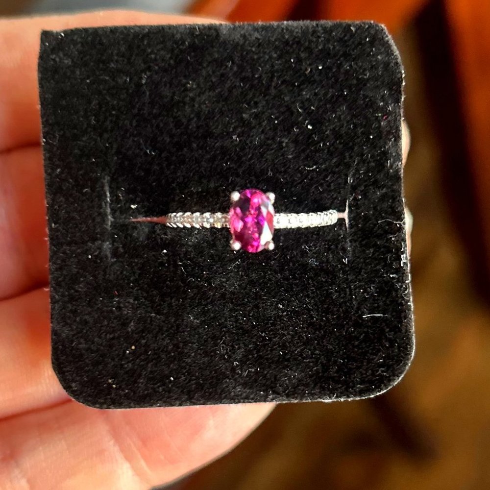 Certified Natural Tourmaline - 0.722 carat gemstone 18kt Gold & Silver Ring